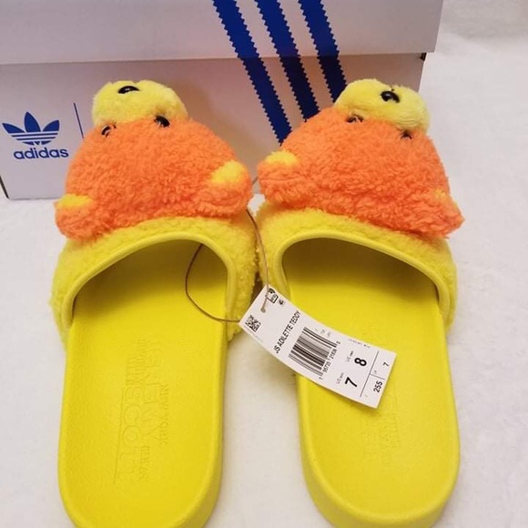 Adidas X JEREMY SCOTT ADILETTE TEDDY SLIDES - Picture 5 of 10